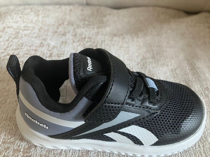 Boys shoes
