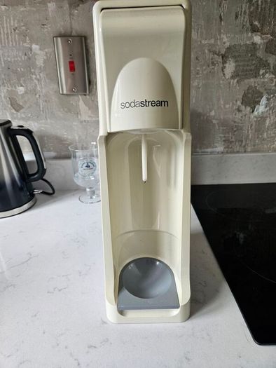 Sodastream machine with bottles