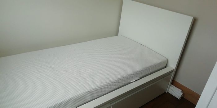 single bed -Ikea MALM single bed with mattress.