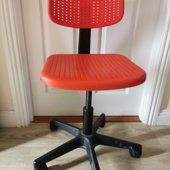 Kids desk chair