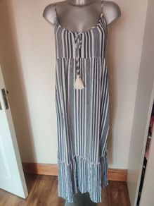 Brand new Strappy maxi summer dress by Very size UK14/16 EU42/44 Postage included