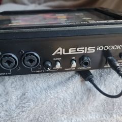 Alesis IO Dock II + iPad