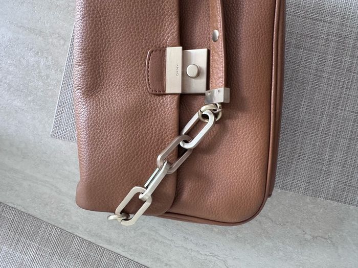crossbody