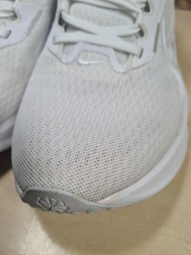 womens NIKE downshifter 13 trainers runners white Size UK 6 EU 40
