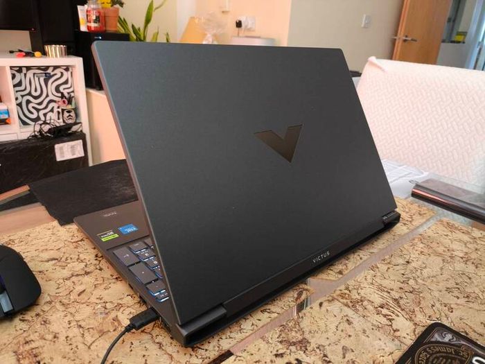 Brand New Gaming Laptop Hp Victus Intel 5 210H 8/12 RTX5060 8GB 80W GDDR7 16GB DDR5 5600mhz 512GB NVMe PCIE 4.0 15.6" 1080p 144hz Ips 300nits Win11 RGB