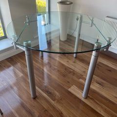 glass dining table
