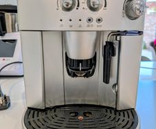 DeLonghi Magnifica Coffee Machine
