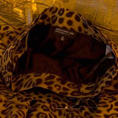 Jones New York Women's Skirt, Leopard Print, 50's style, Size 6P Knee-length