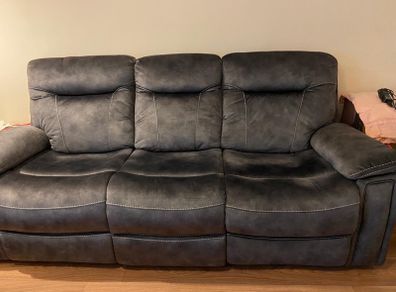 Recliner sofa