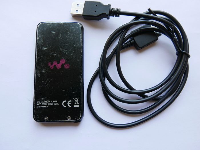 Sony Walkman NWZ-S638F Digital Media Player MP3 Player