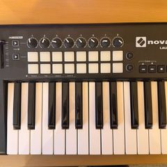 Novation Launchkey 25
