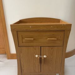 Baby changing unit