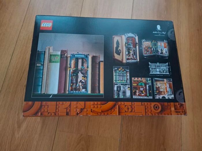 LEGO Icons 10351 Sherlock Holmes: Book Nook