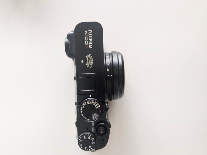 Fujifilm X100V