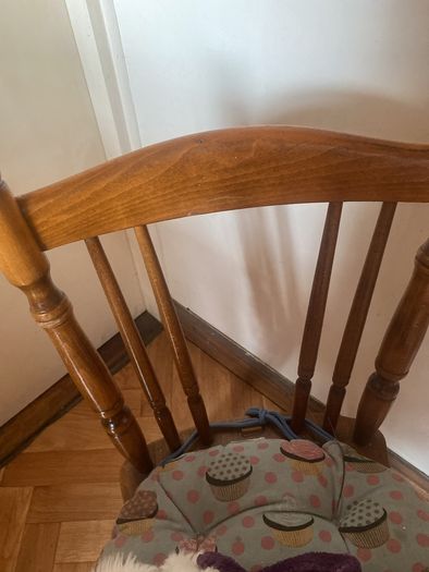 table / chairs