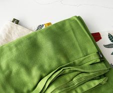 Baby wrap carrier - Lenny Lamb