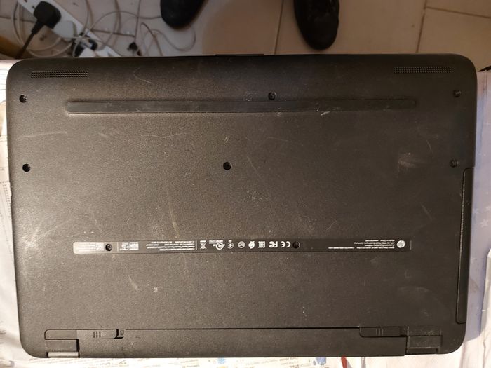 HP 15.6 inch Laptop, Model 15-ba079sa, AMD A6-7310 APU with AMD Radeon R4 Graphics, 2.0GHz, 4GB Ram, 1 Terrabyte HDD, Windows 10, Microsoft Edge, Chrome and VLC