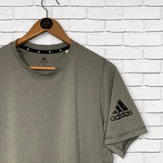 Adidas T-Shirt