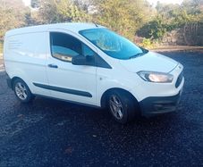 Ford courier