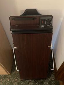 Trouser press