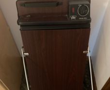 Trouser press