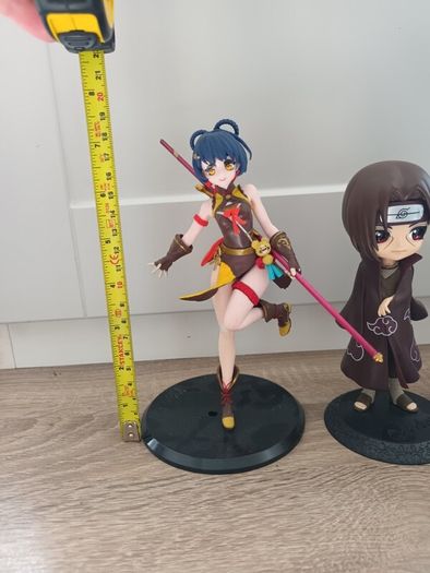 Figurines