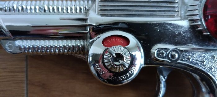 Vintage Space outlaw atomic pistol