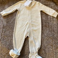 Nike baby coverall. Age 9m. 68-74cm.8.4-10kg. New