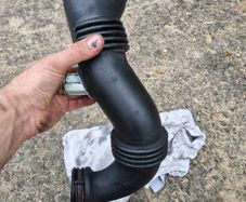 Peugeot partner Citroen Berlingo turbo intake hose pipe