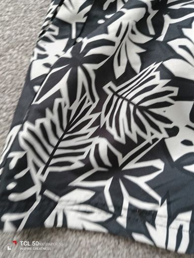 NEW.kids swim shorts. age 4/5