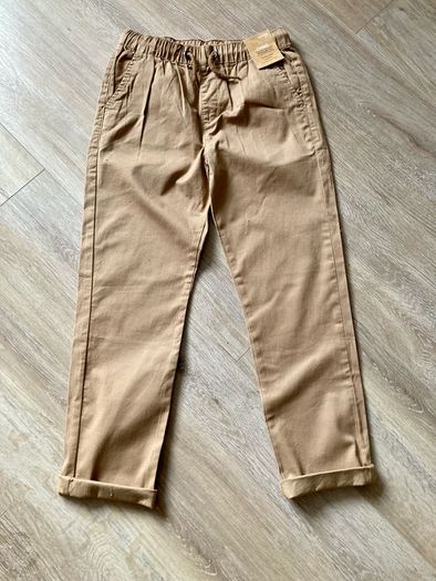 Girls chinos BNWT 9-10y