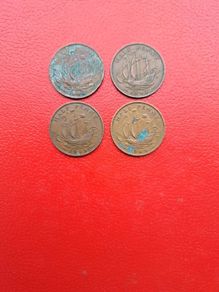 4 British Halfpennies