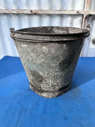 Vintage Beldray galvanised bucket