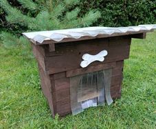 Dog kennel