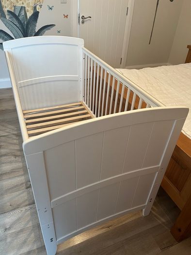 Cot/ Toddler bed