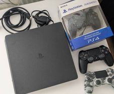 Ps4 console and controllers