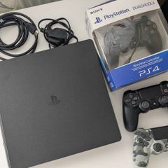 Ps4 console and controllers