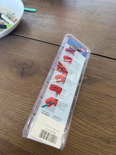 Knipex Ergo Strip Right handed