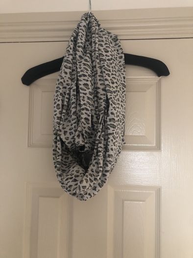 Scarf leopard print
