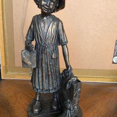 Genisis Ornament "Little Shopper Girl"