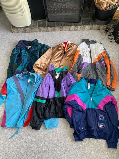 750e worth of vintage clothes - bulk