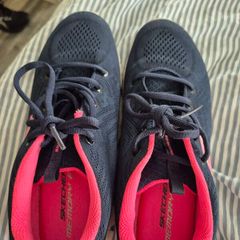 skechers size 6