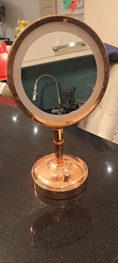 No.7 rose gold mirror