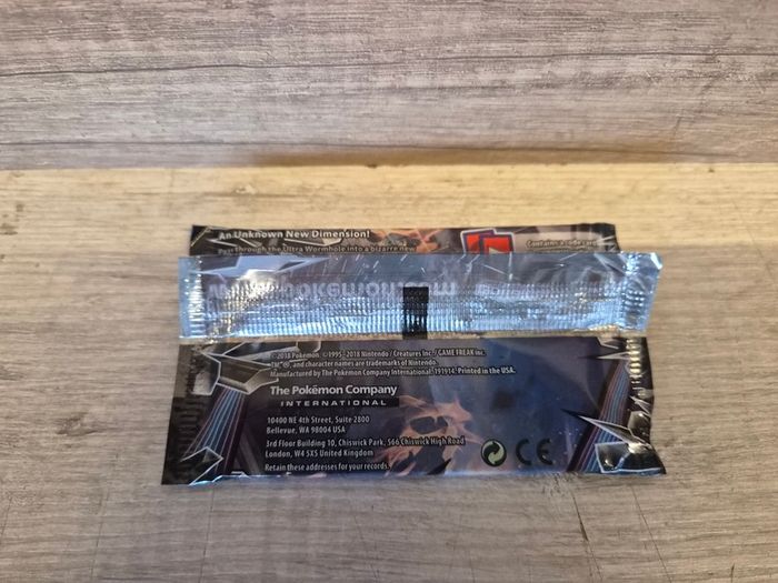 Pokemon 2018 Sun & Moon Ultra Prism 10 card Pack