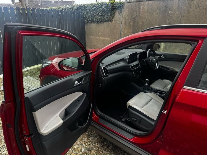 Tuscon premium se