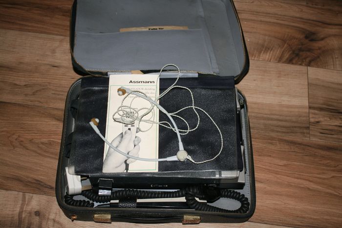 Antique Assmann 2000 - the Dictation Machine with Re-recordable Magnetic Records