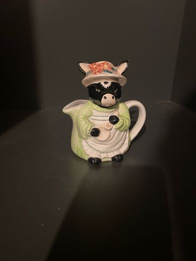 Novelty cow milk jug