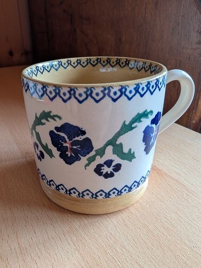 Nicholas Mosse small Pansy cup