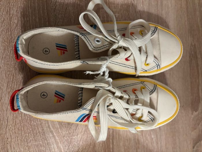 Brand New Aldi Mania Limited Edition Canvas Trainers Unisex Size 4