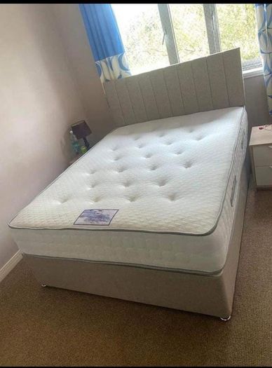 Brand New Stylish king Divan Beds.. Multiple Options Of Headboards. Tufted Memory Foam Mattresses Available. Drawers Storage Available